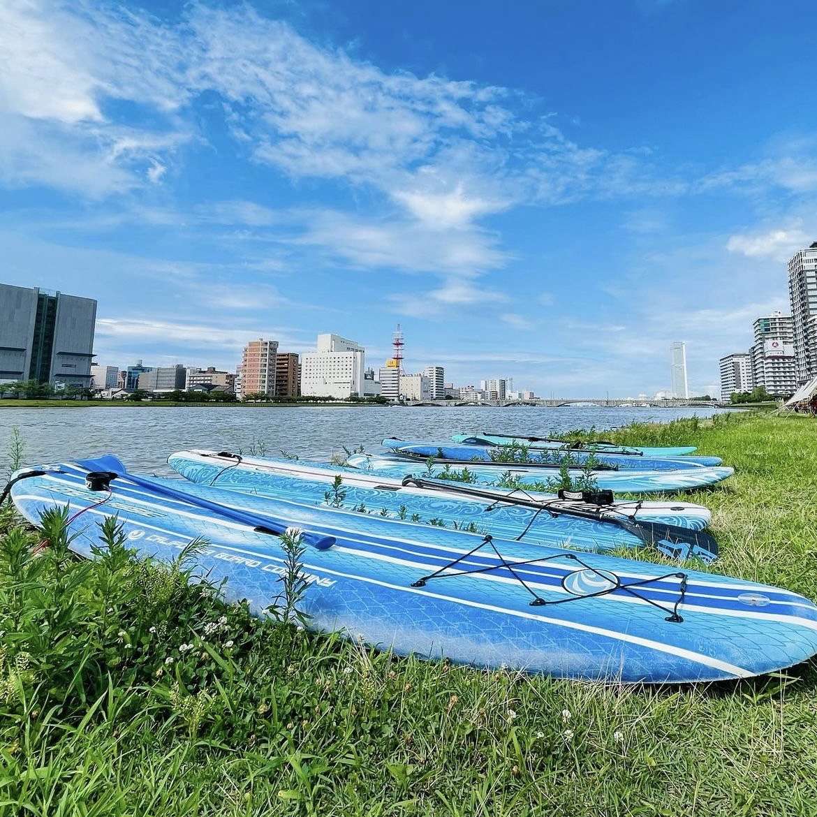 【信濃川やすらぎ堤SUP体験教室のご案内】